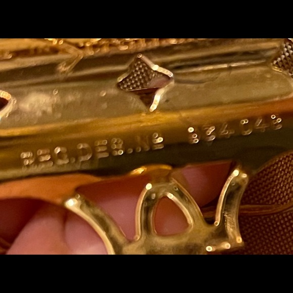 VINTAGE RING GOLD TONE / LIPSTICK HOLDER - Picture 8 of 8